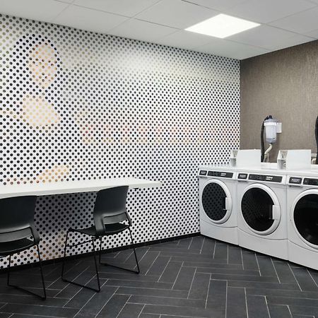 Отель Tempo By Hilton Raleigh Downtown Экстерьер фото