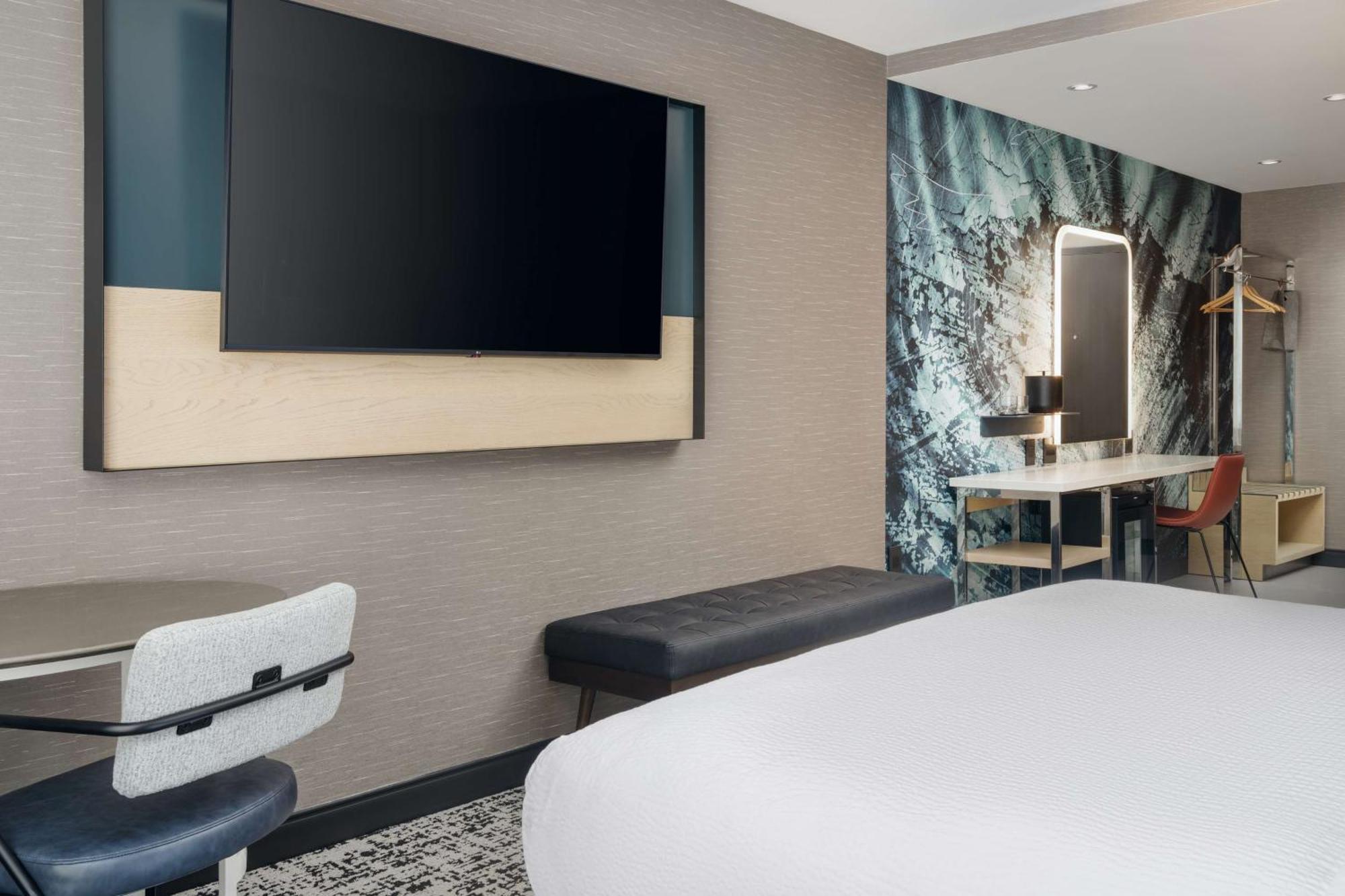 Отель Tempo By Hilton Raleigh Downtown Экстерьер фото