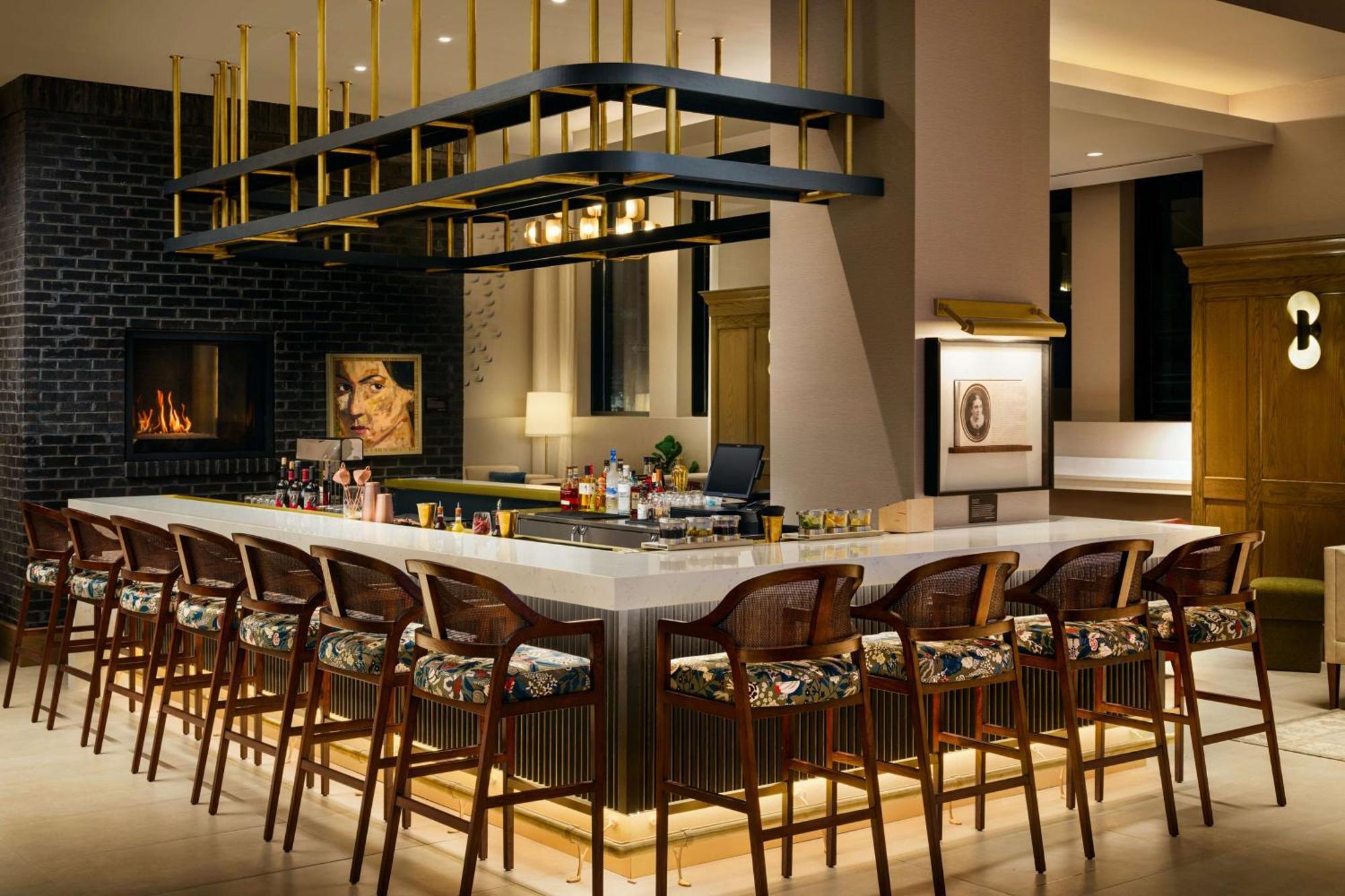 Отель Tempo By Hilton Raleigh Downtown Экстерьер фото